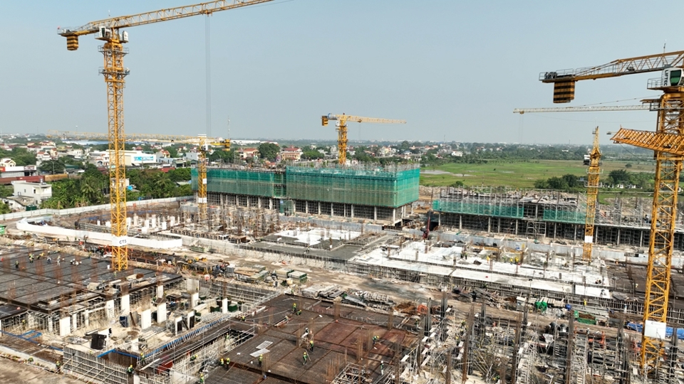 Đô Thị Nghỉ Dưỡng Sun Urban City Hà Nam: Chuẩn Bị Cất Nóc